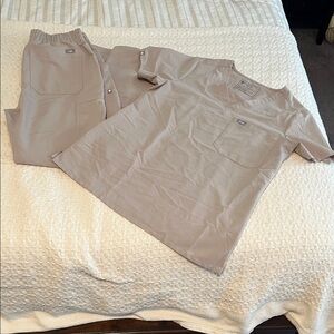 FIGS Scrub Set Women’s